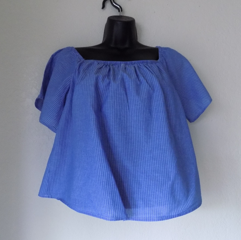 Blue square collar/off shoulder stripe top.